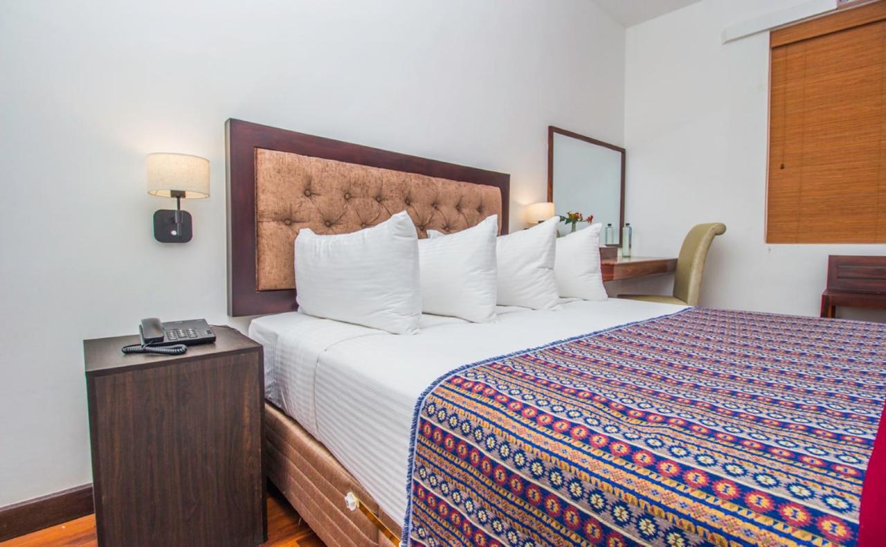 Pearl Royal Hotel, קולומבו מראה חיצוני תמונה