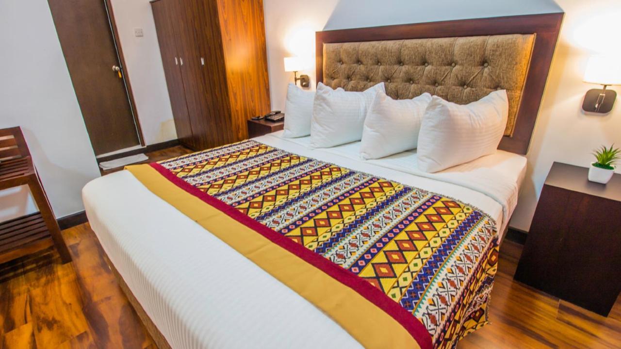 Pearl Royal Hotel, קולומבו מראה חיצוני תמונה