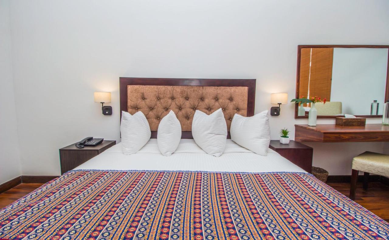 Pearl Royal Hotel, קולומבו מראה חיצוני תמונה